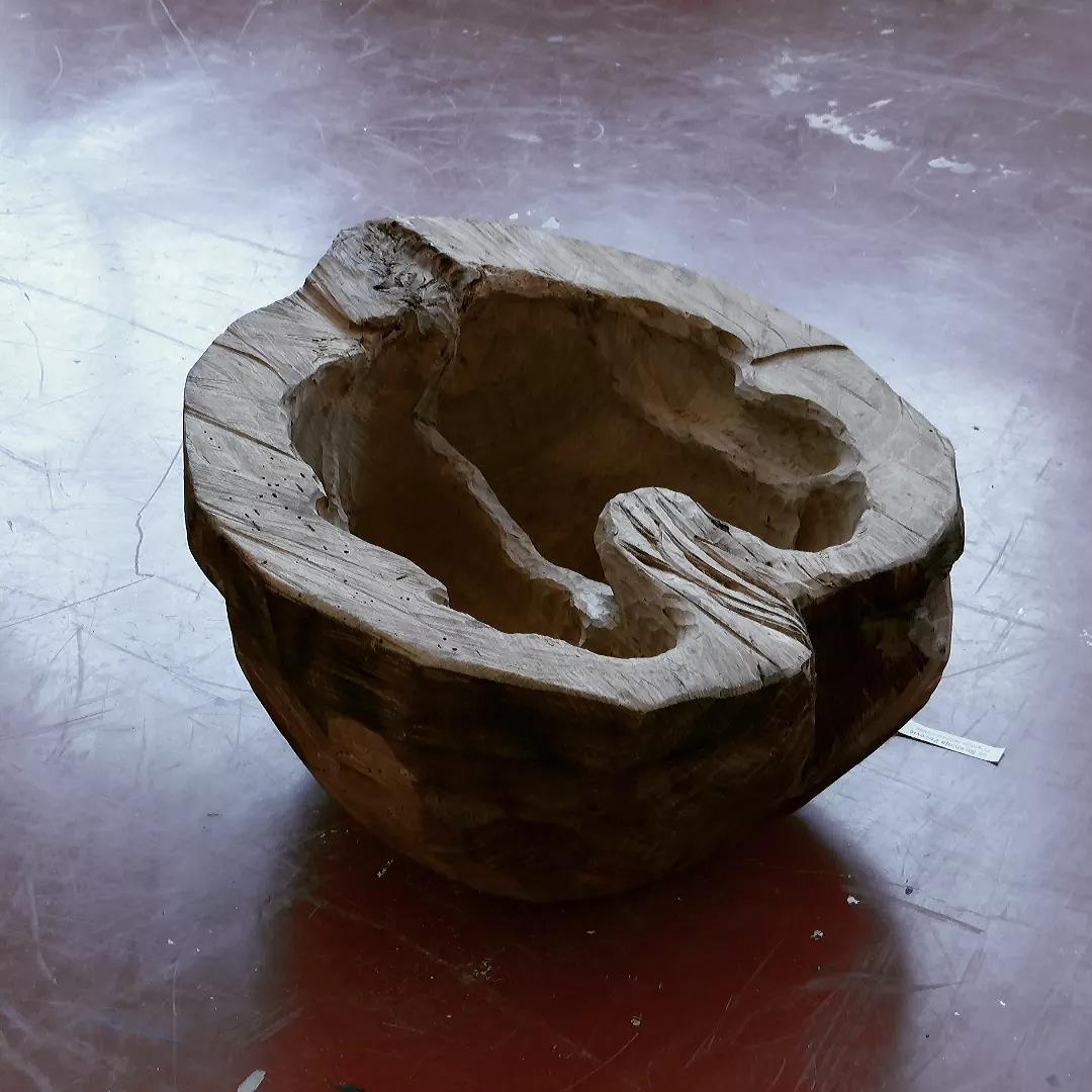 Oraj, 2022, drvo, 55 x 60 x 40